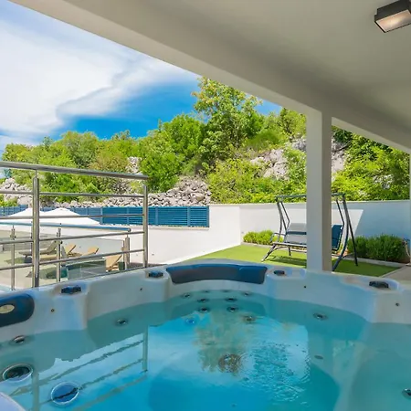 Rusula -makarska By Guide *